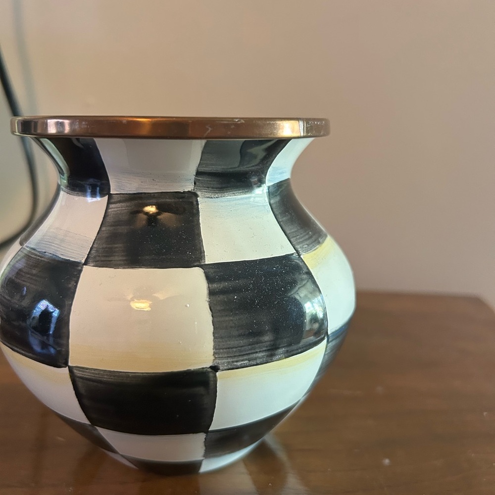 Mackenzie Childs black  and White Vase - Picture 4 of 7